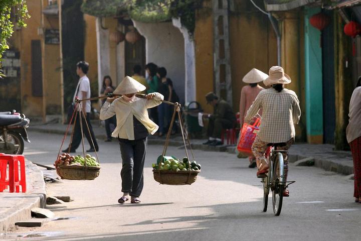 Hotspot Matrix: Biến Chết cũng không yên: Mỹ nam thành cơ hội marketing đột phá